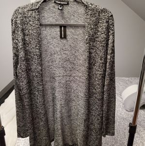 2 Cardigans